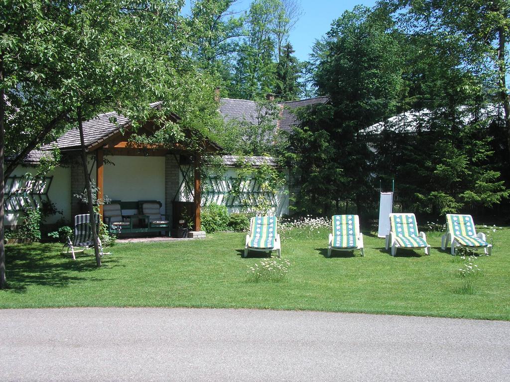 Pension Kasbergblick Scharnstein Buitenkant foto